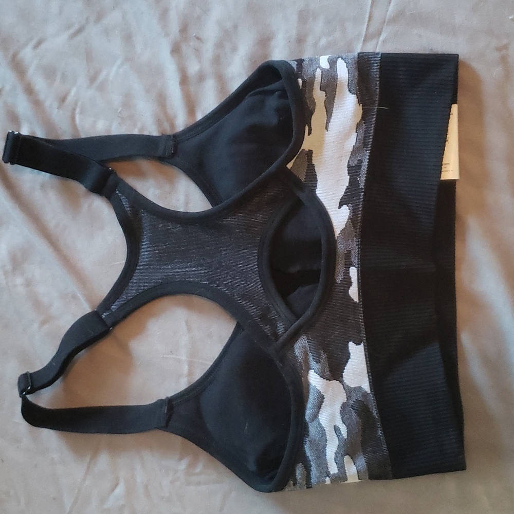 Sports Bra - Picture 2 of 4